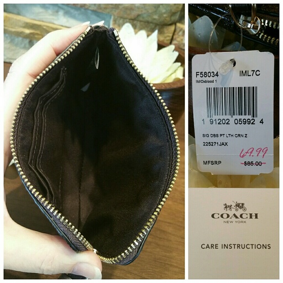 *CLEARANCE - LAST ONE* NEW Coach Zip Wristlet - Picture 3 of 5